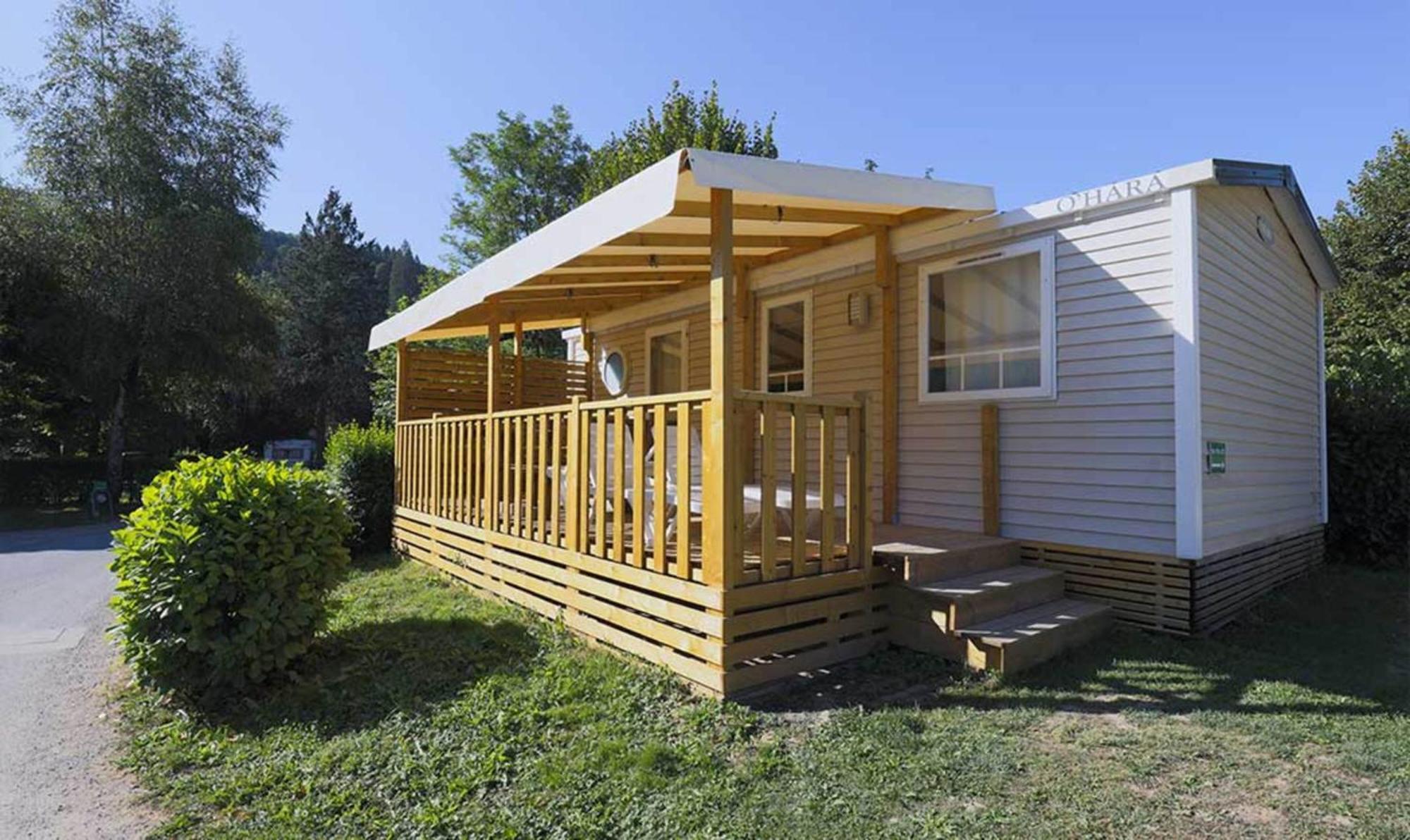 Marmotel Village Saint-Geniez-dʼOlt Exterior foto
