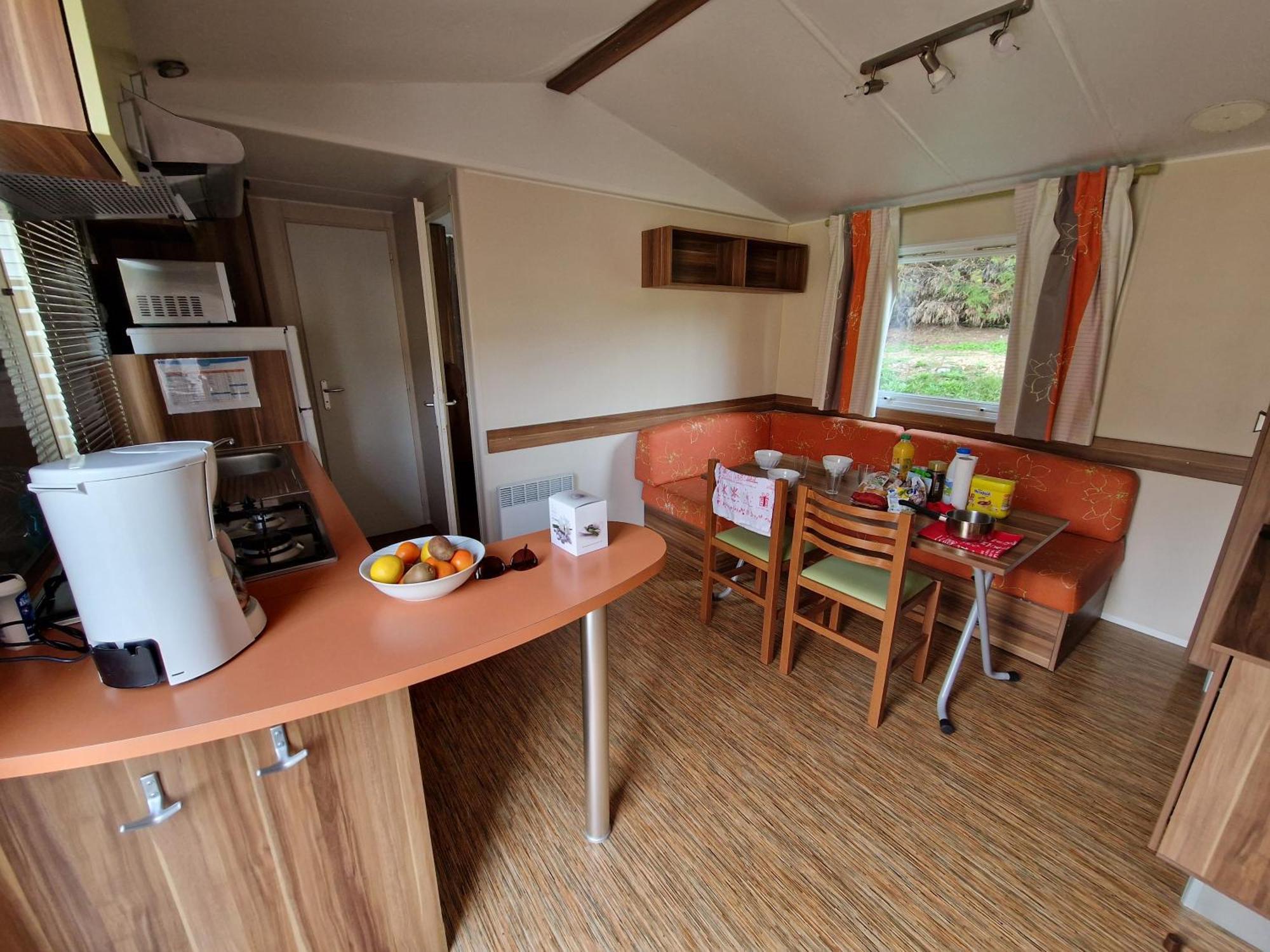 Marmotel Village Saint-Geniez-dʼOlt Exterior foto